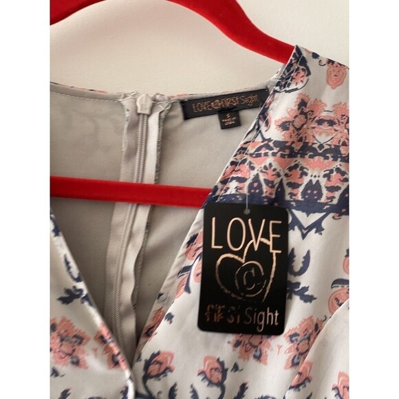 Love At First Sight Size Small Pink Blue Floral Maxi Romper Jumpsuit NWT J25 - Picture 7 of 9